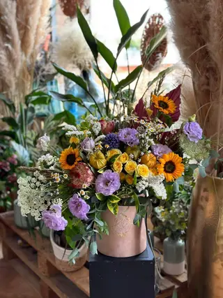 Happy Flower box