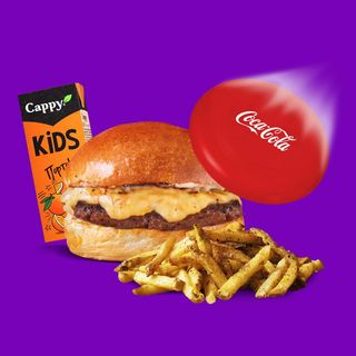 Детско меню с картофи, сокче + играчка