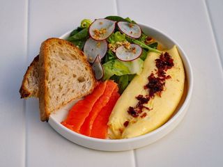 Френч омлет з лососем (300g)