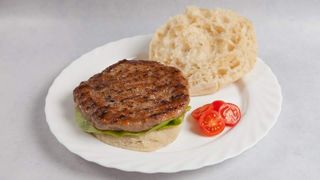 Mala pljeskavica u lepinji