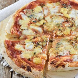 Pizza de jamón y champiñón (30 cm.)