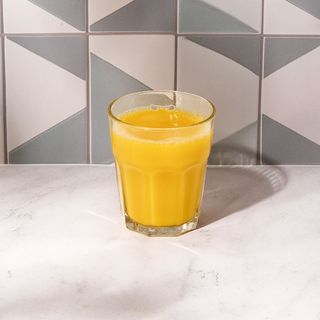 Zumo de Naranja Natural (M) - Ley Plast. 7/22 (+0,01€)