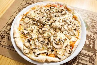 Pizza Funghi