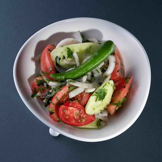 კიტრი პომიდვრის სალათი ოჯახურად