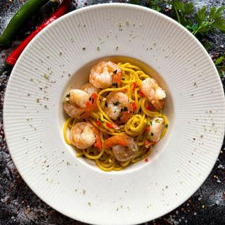 Spaghete aglio oglio cu Creveti