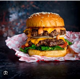 Big Texas Triple cheese burger +Patatine fritte & Coca-Cola 