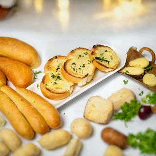 Чеснова гръцка питка (1бр)