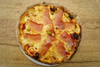 Pizza Dalmatinska