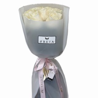 Buchet 7 trandafiri Mondial