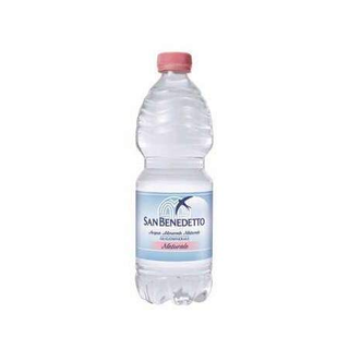 Acqua naturale