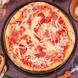 Пица Прошуто Крудо и пармезан (30см)