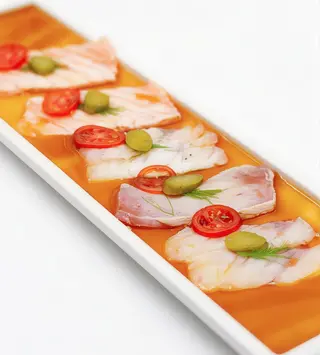 30. Carpaccio misto scottato 8 pezzi