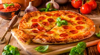Pizza Margharita z salami