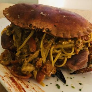 SPAGHETTONI AL GRANCHIO REALE