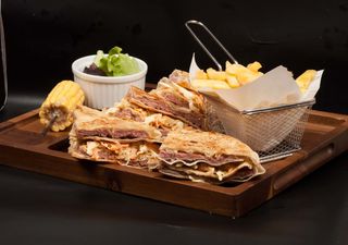 Сандвич Арабска питка с кайма (700г)