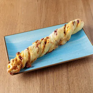 Štap sa mozzarellom i paradajzom