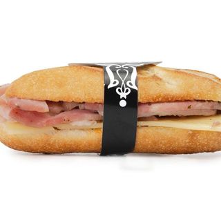 33. Filetto di maiale "al ajillo" e formaggio morbido