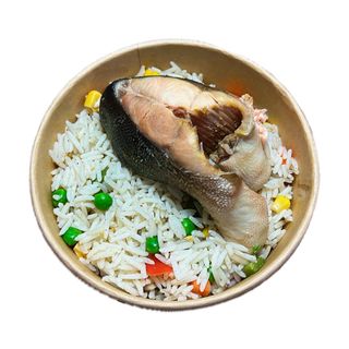 ბრინჯი ბოსტნეულით 200გრ  და მოხარშული ორაგული 100გრ