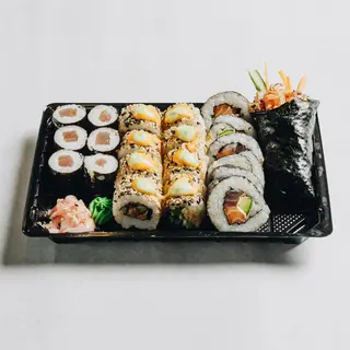 TUNA BOX