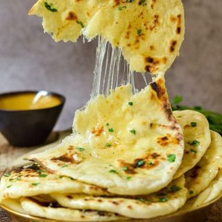 Pão de Queijo/Cheese Naan