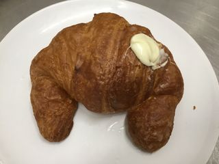 Cornetto con cioccolato bianco