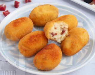 Ración De Croquetas De Jamón Caseras