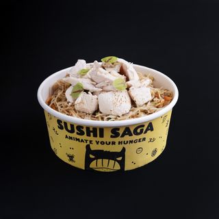 Spaghetti di riso con pollo e verdure