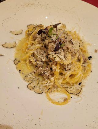 Spaghetti Con Tartufo E Salsiccia