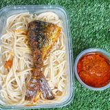 Plain spaghetti with Titus fish 