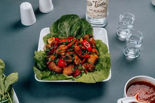 ქათმის ფილე ბოსტნეულით