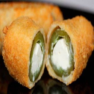 Jalapeños Con Queso Fundido