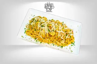 Pasta curry piletina