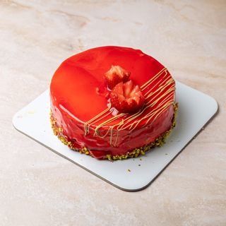 Jagoda pistachio mini torta