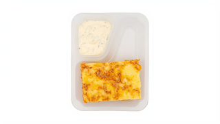Lasagne bolognese z dipem bazyliowym