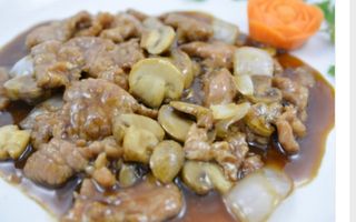 Pollo con champiñón