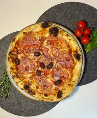 Pizza Taraneasca