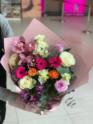 Buchet mixt din flori prospete