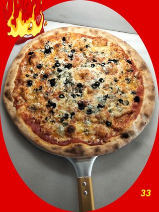 Pizza Especial Salmón Al Roquefort (30 Cm.)