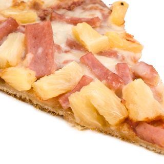 Pizza De Jamón Y Piña (S)
