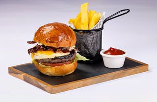 Телешки бургер голям