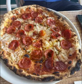 Pizza hot pepperoni (32 cm.)