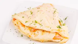 OMLETA CU SUNCA SI CASCAVAL