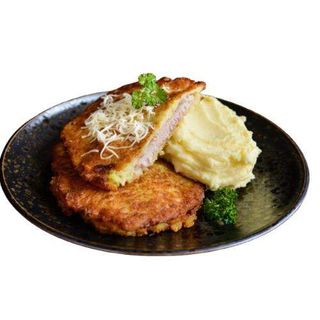 15. Lomo Rebozado Y Queso