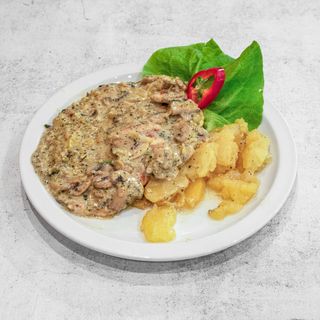 Piletina u sosu od pečuraka