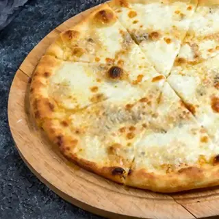 Pizza Quattro Formaggi
