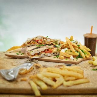 Makloub Escalope Thon