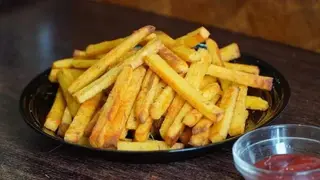 Пържени пресни картофи (300г)