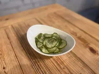 Salată de castraveți