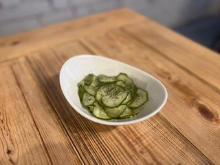 Salată de castraveți