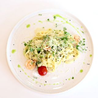 Паста с цукини и креветками